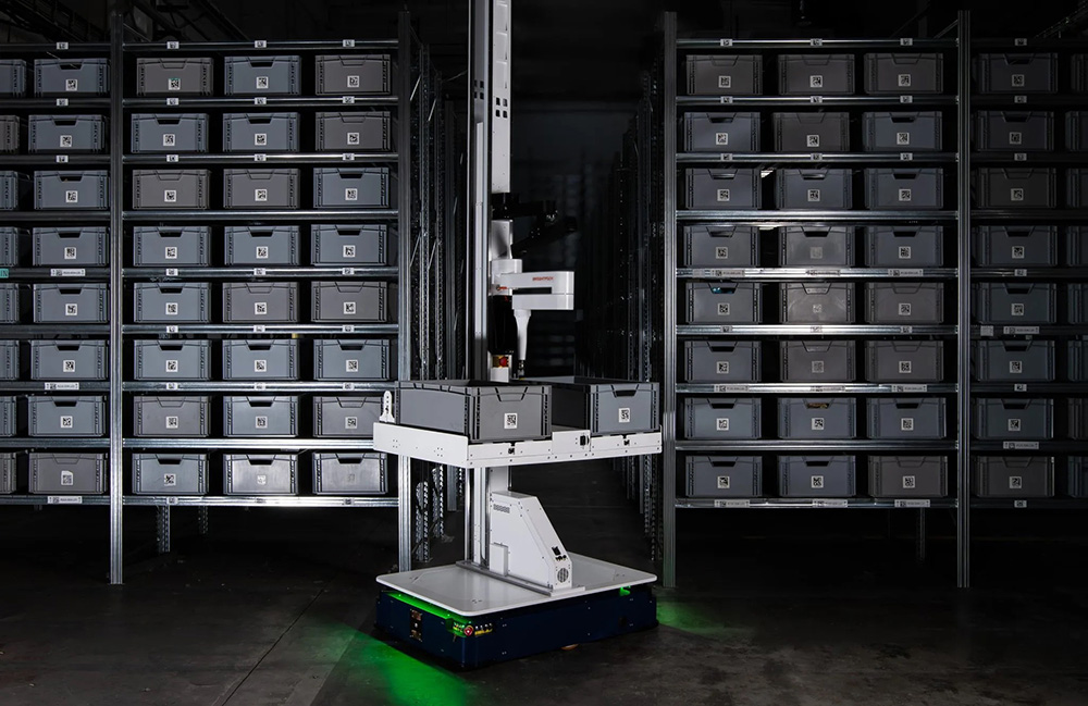 Brightpick launches Autopicker 2.0 with in-motion picking, upgraded AI ...